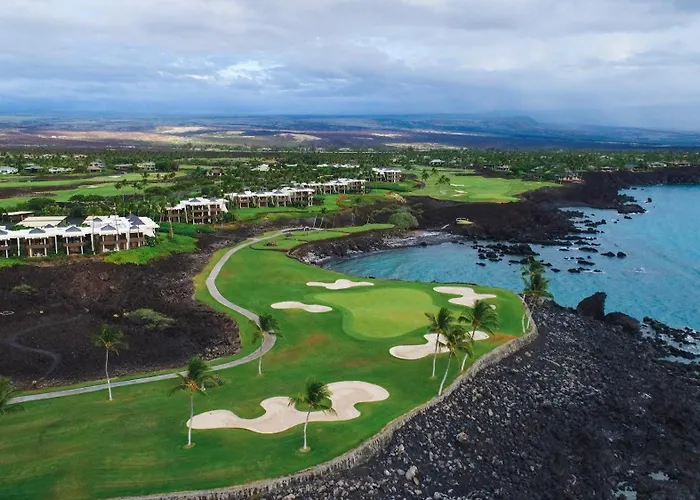Luxury hotel only: Mauna Lani Point